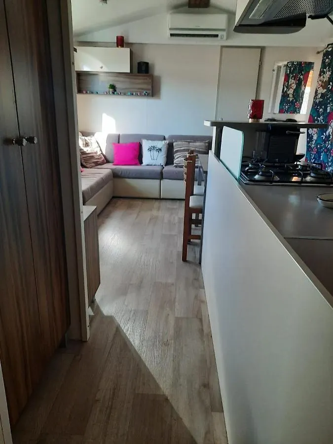 Grand mobilhome spacieux 8 places frejus/straphael Camping